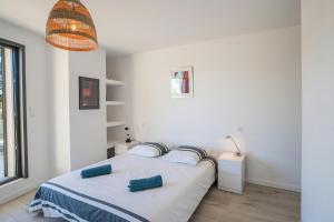 Maisons de vacances Villa Moderne Avec Piscine A Castelnau-Le-Lez : photos des chambres
