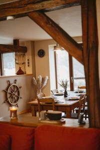 "Sans-soucis" ancienne ferme pleine de vie