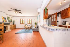 Algarve 3-Bedroom Villa w Pool, Beaches & Golf