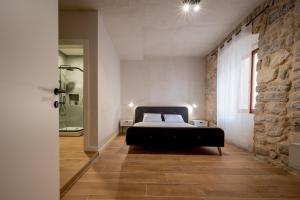 Modern Design Old Town Apartment by MN Property