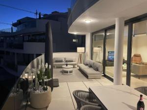 Huswell - Oceanview stay in Higueron West