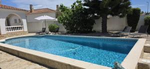 Riumar "Cologne", 300m to beach, private pool, On-Site-Service, dog beach