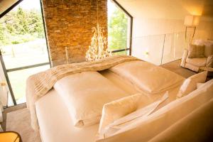 Golden Hill Country Chalets & Suites