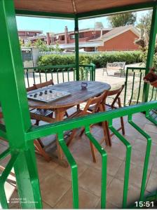 Casetta con giardino vicino al mare