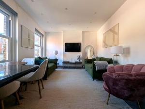 Estatesmen Mayfair Bond Street Flat