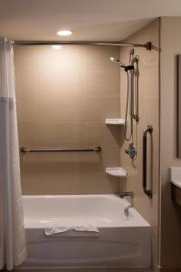 Holiday Inn Express Hotel & Suites Brockville by IHG