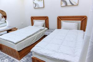 شقه فندقيه فاخره بجوار سيتي ستارز