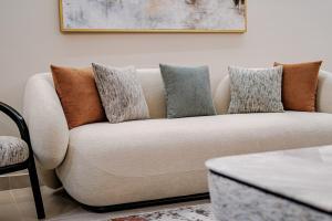 شقه فندقيه فاخره بجوار سيتي ستارز