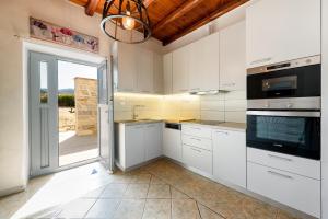 Aegean Seashell Villa