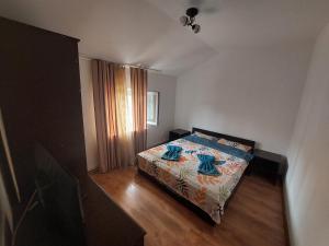 Apartment room in Varipatti House