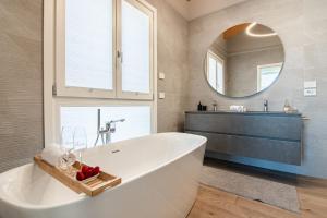 Lago Dorato Luxury Apartments & Villa - Lake Como View