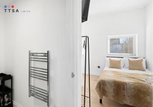 Bright Studio with En-suite & Kitchenette A2 - Norwood Junction