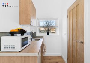 Bright Studio with En-suite & Kitchenette A2 - Norwood Junction