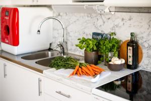 Guestly Homes - Boden Downtown Studio