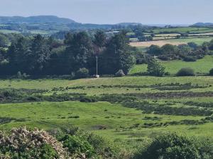 Beacon View House 4-Beds Sleeps 8 Parking