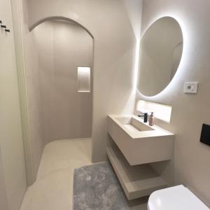 Shopping street - stylish living, modern, central