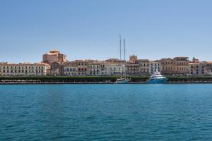 Chambre Lit Queen-Size avec Balcon