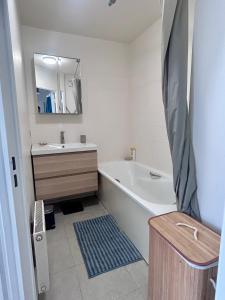 Appartements Charmant 60m2 pour de 4 a 6 voyageurs : photos des chambres