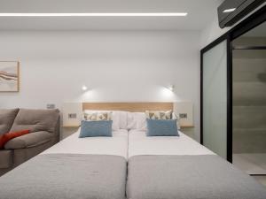 Seaweed Beach Home By CanariasGetaway