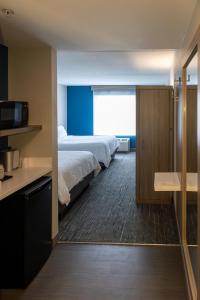 Holiday Inn Express Hotel & Suites Brockville by IHG