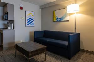 Holiday Inn Express Hotel & Suites Brockville by IHG