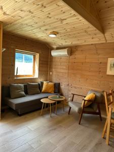 One-Bedroom Family Apartment room in Haugo utleige