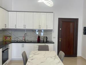 Sky Blue Apartment Saranda