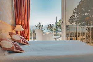 Hotels Hotel Edenia - Spa Estime&Sens : photos des chambres