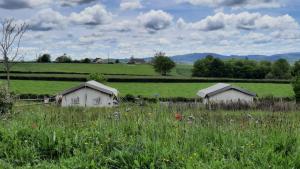 Campings Chalet l 'Hirondelle Le Petit Montperroux : photos des chambres