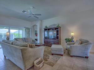 3749 Z4a VILLAGE OF DUNEDIN by REMAX Premier