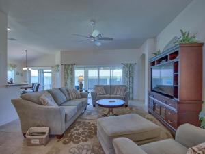 3749 Z4a VILLAGE OF DUNEDIN by REMAX Premier