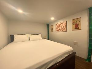 Whitesun Old Quarter, Quiet and Cozy Ground Floor 2BR Apt