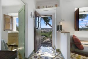 Casa Limao old city Aljezur charming house with private patio and marvelous view