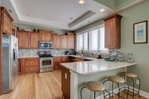 138 Topsail Road - TS Bubbly