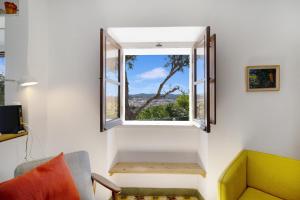 Casa Limao old city Aljezur charming house with private patio and marvelous view