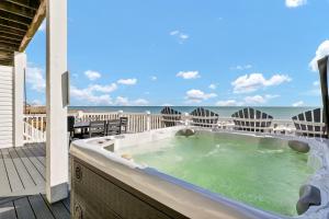1322 New River Inlet Road- Oceanfront, 240 EV outlet, Elevator, Sleeps 18, Hot tub