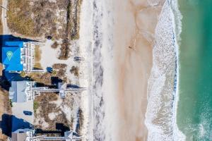 1322 New River Inlet Road- Oceanfront, 240 EV outlet, Elevator, Sleeps 18, Hot tub