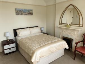 Double Room with Private External Bathroom room in The Wycliffe