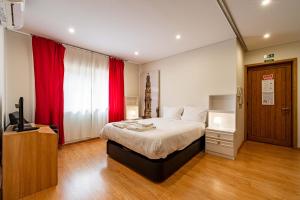 OPorto Main Street St Catarina 2 Studio Apartment