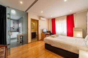 OPorto Main Street St Catarina 2 Studio Apartment