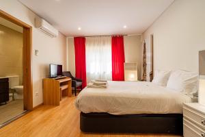 OPorto Main Street St Catarina 2 Studio Apartment