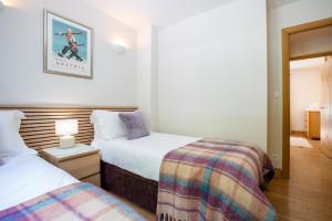 Peaceful Morzine Escape with Garden & Hot Tub