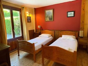 Chalet les pieds dans leau avec accès direct au Lac dAnnecy