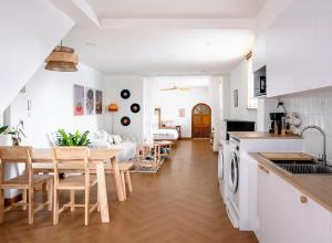 Entire-house with rooftop in Sathorn, near BTS