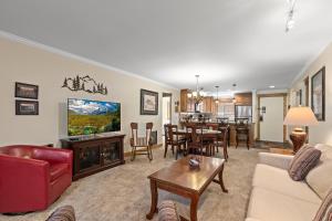 SNOW FLOWER 054 condo