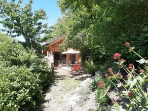 Chalets Petit chalet neuf independant 2 pers La cabane de Jean  : photos des chambres