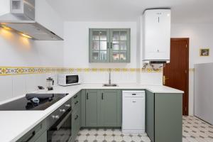 C92 - Rustic Two Bedrooms Apartment with Terrace