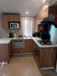 Maisons de vacances Bungalow familial a Canet-en-Roussillon avec piscine : photos des chambres