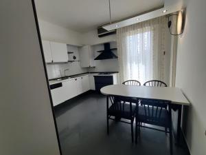 Monica Apartment