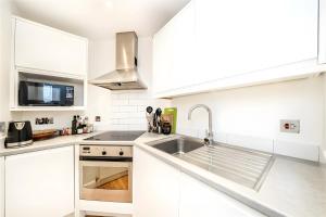 2BD London Luxe Retreat in the Heart of City